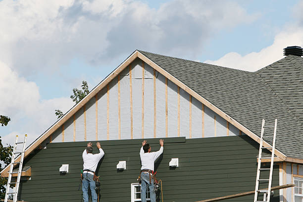 Professional Siding Contractor technician working in Blacklick, OH